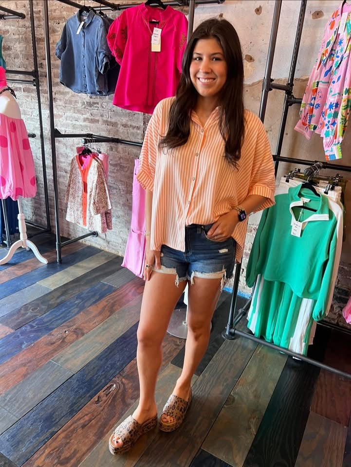 CORAL BUTTON DOWN OVERSIZED TOP