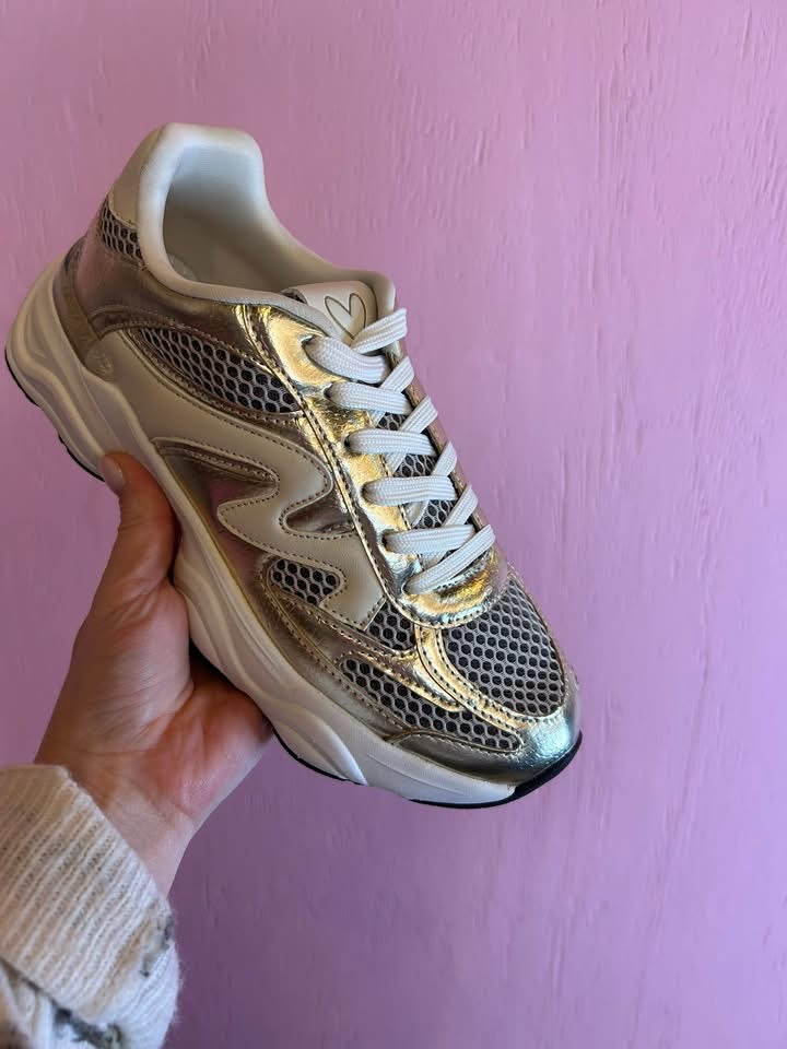 GLOBAL GOLD