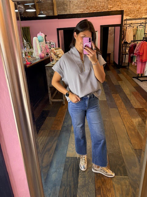 RIBBED HIGH NECK HALF ZIP TOP