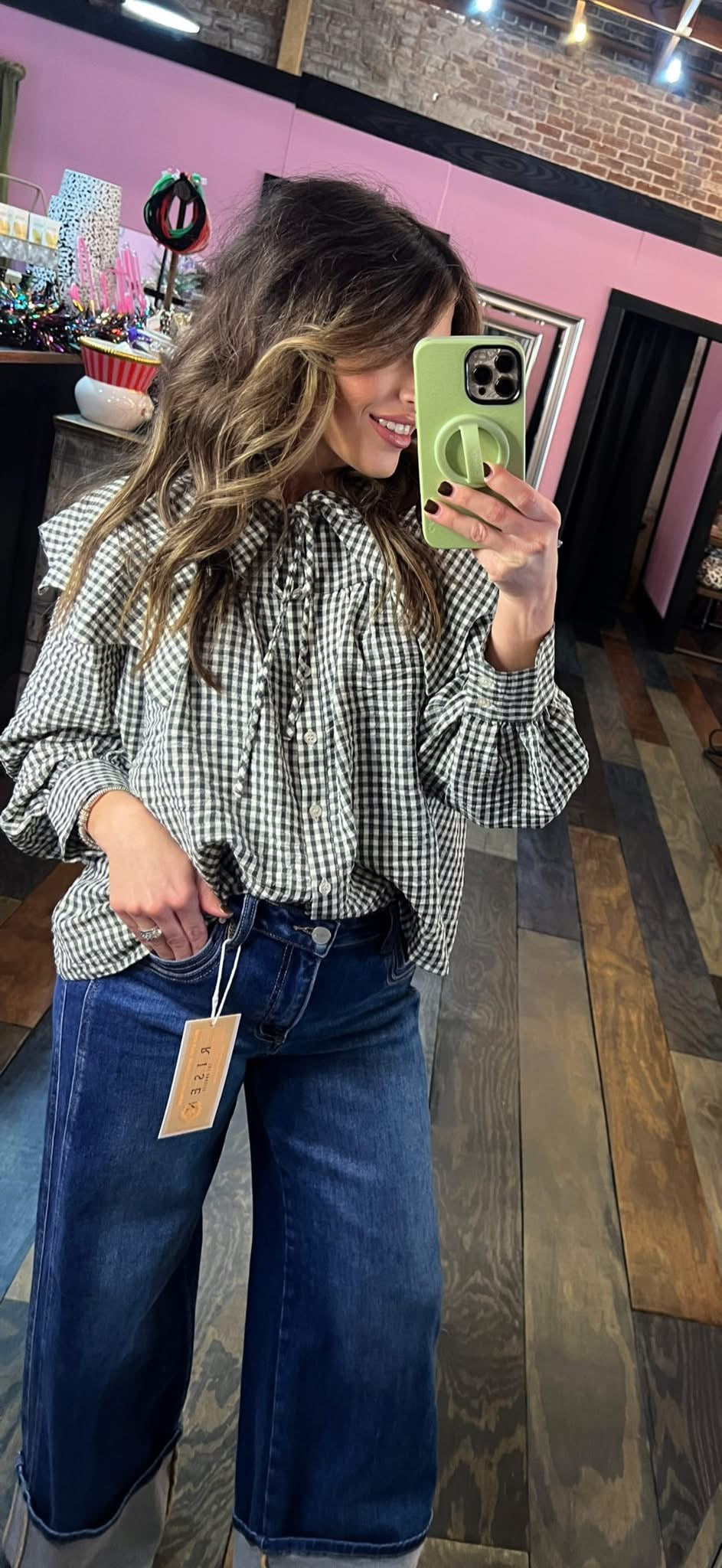 MID RISE WIDE LEG CUFF JEAN