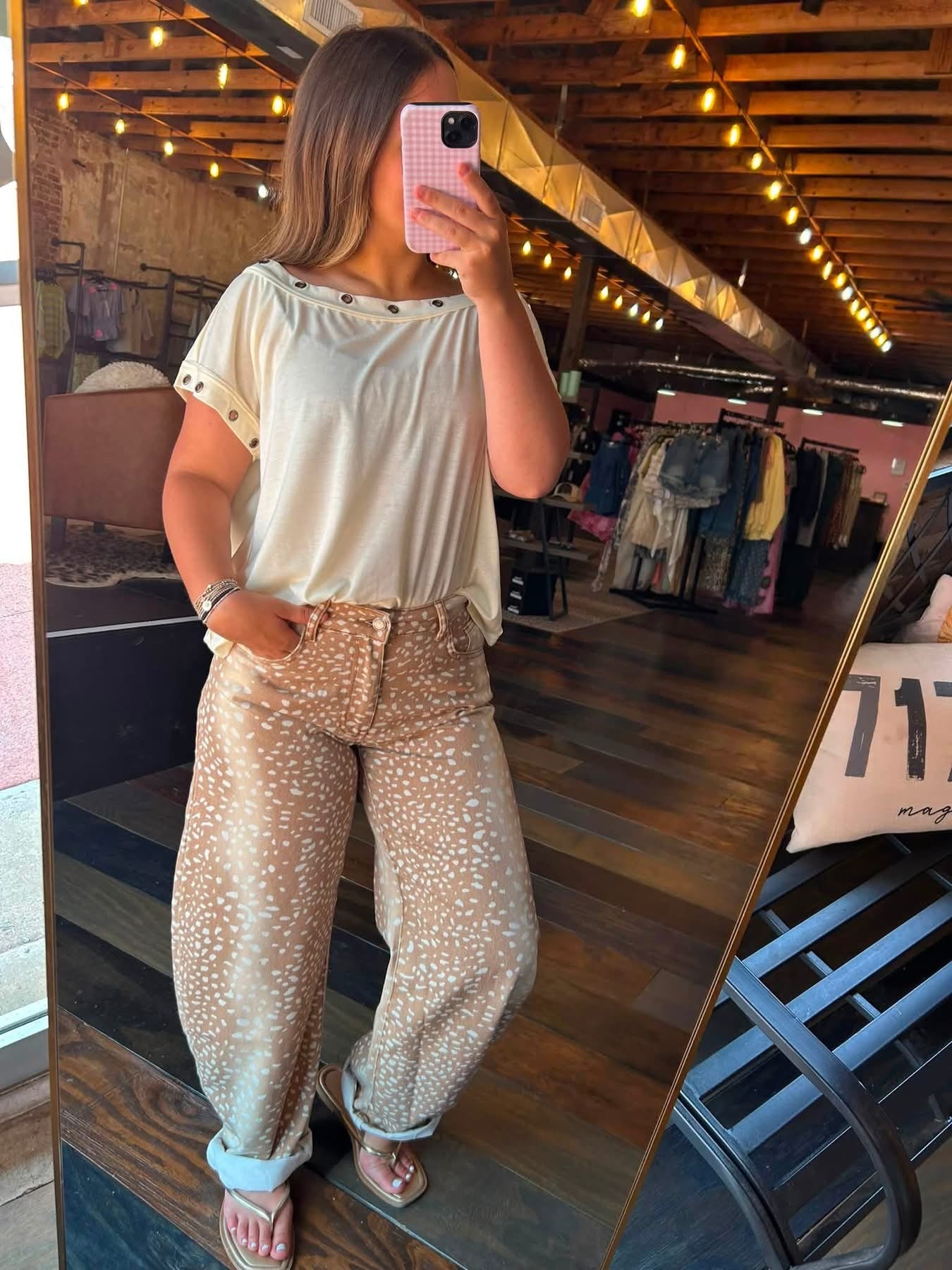 METAL TRIM EYELET TOP