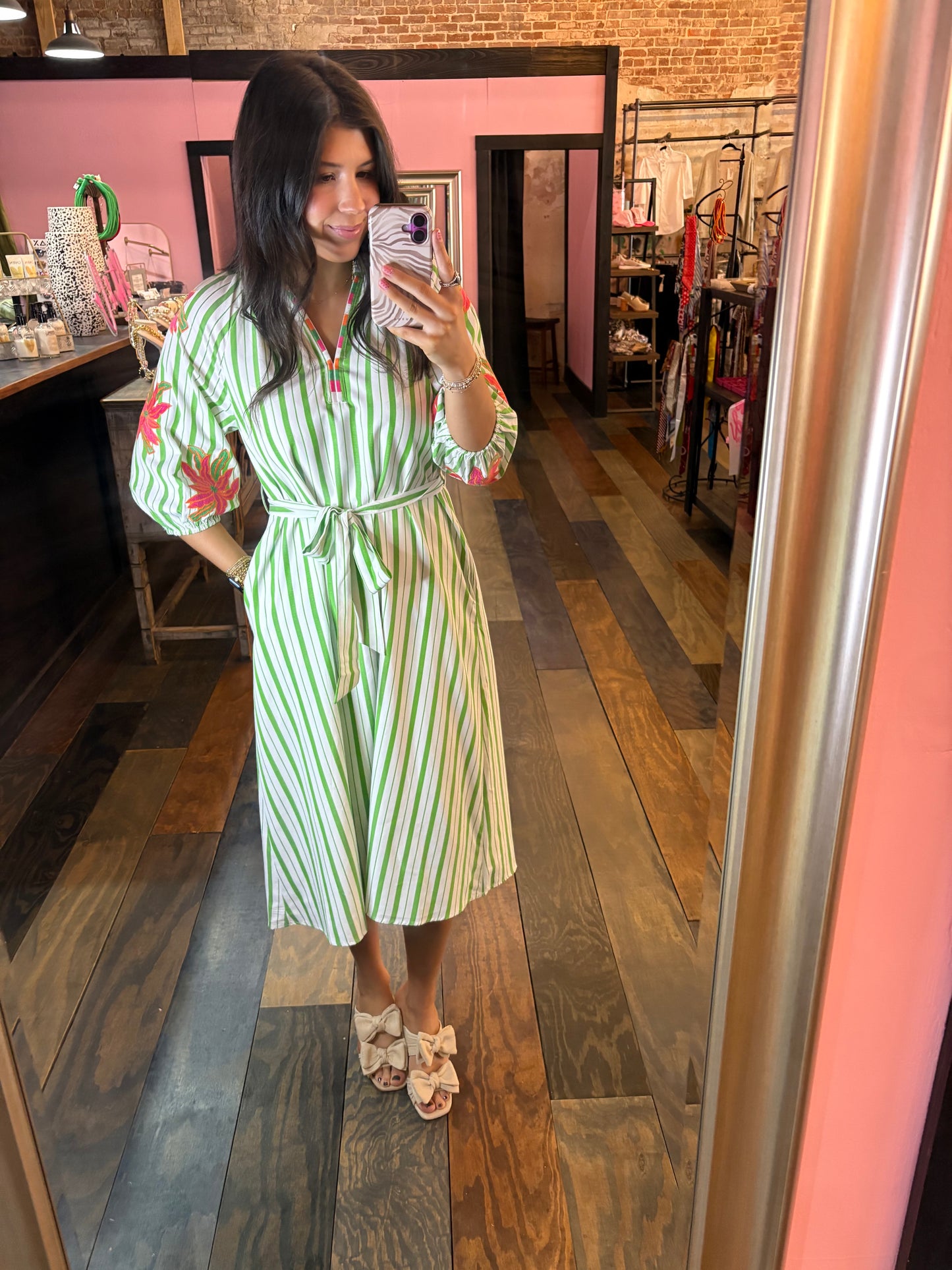 EMBROIDERED SLEEVE DRESS