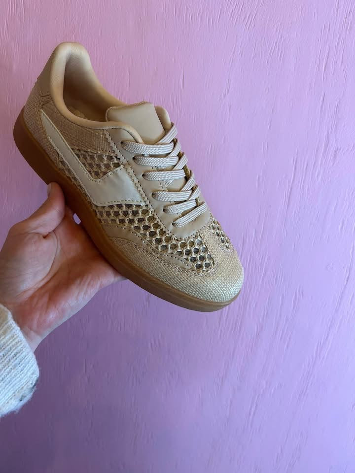 MODERN RAFFIA