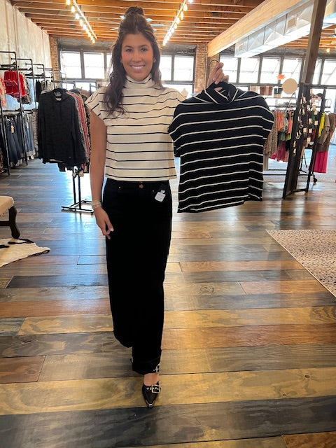 STRIPE MOCK NECK TOP