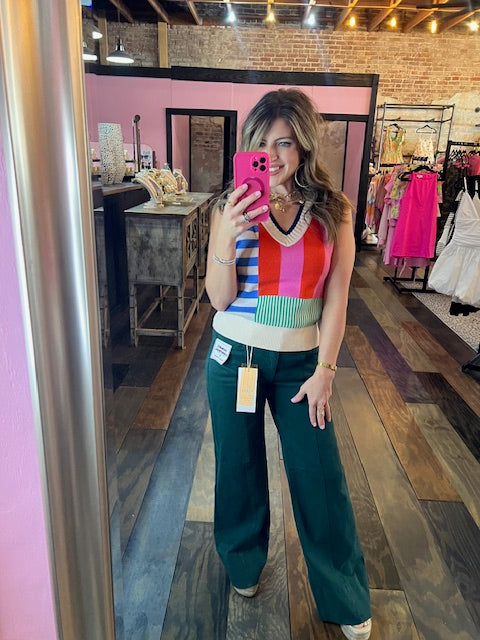 SLEEVELESS COLORFUL STRIPE KNIT TOP