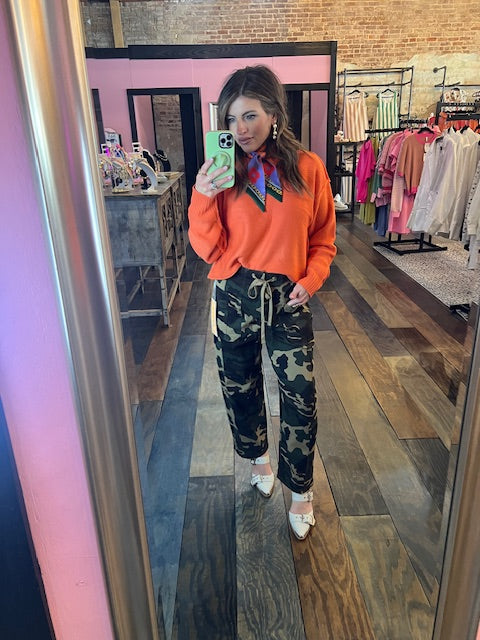 ORANGE KNIT SWEATER
