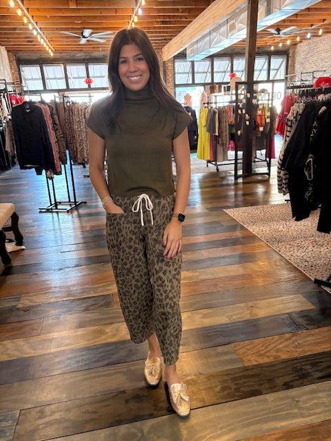 OLIVE BASIC TOP