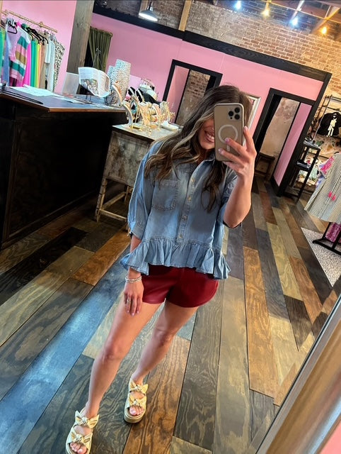 FAUX LEATHER RED SHORTS