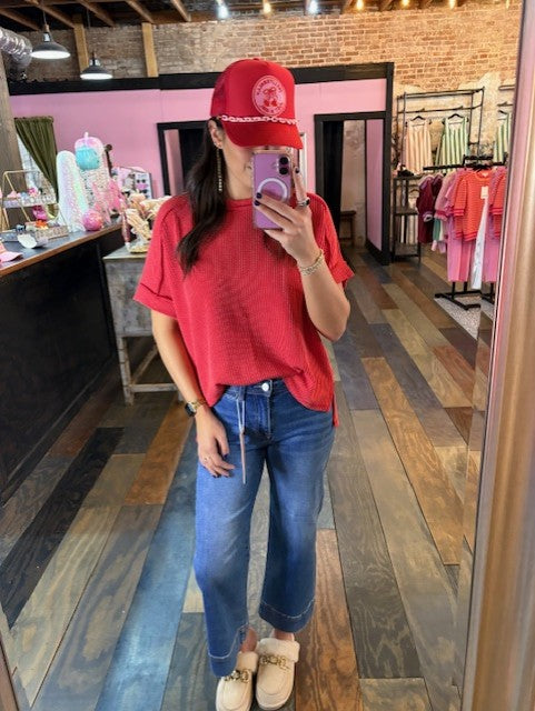 RIB CUFF SLEEVE IN RED TOP